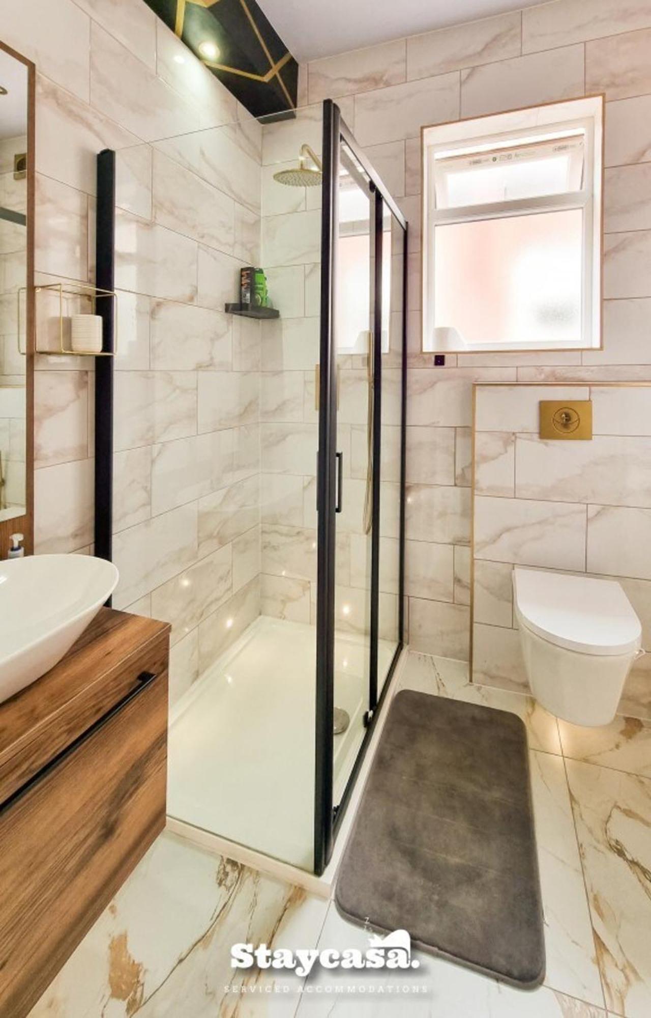 Clarence Co-Living - Private Room Self-Cater Manchester Buitenkant foto